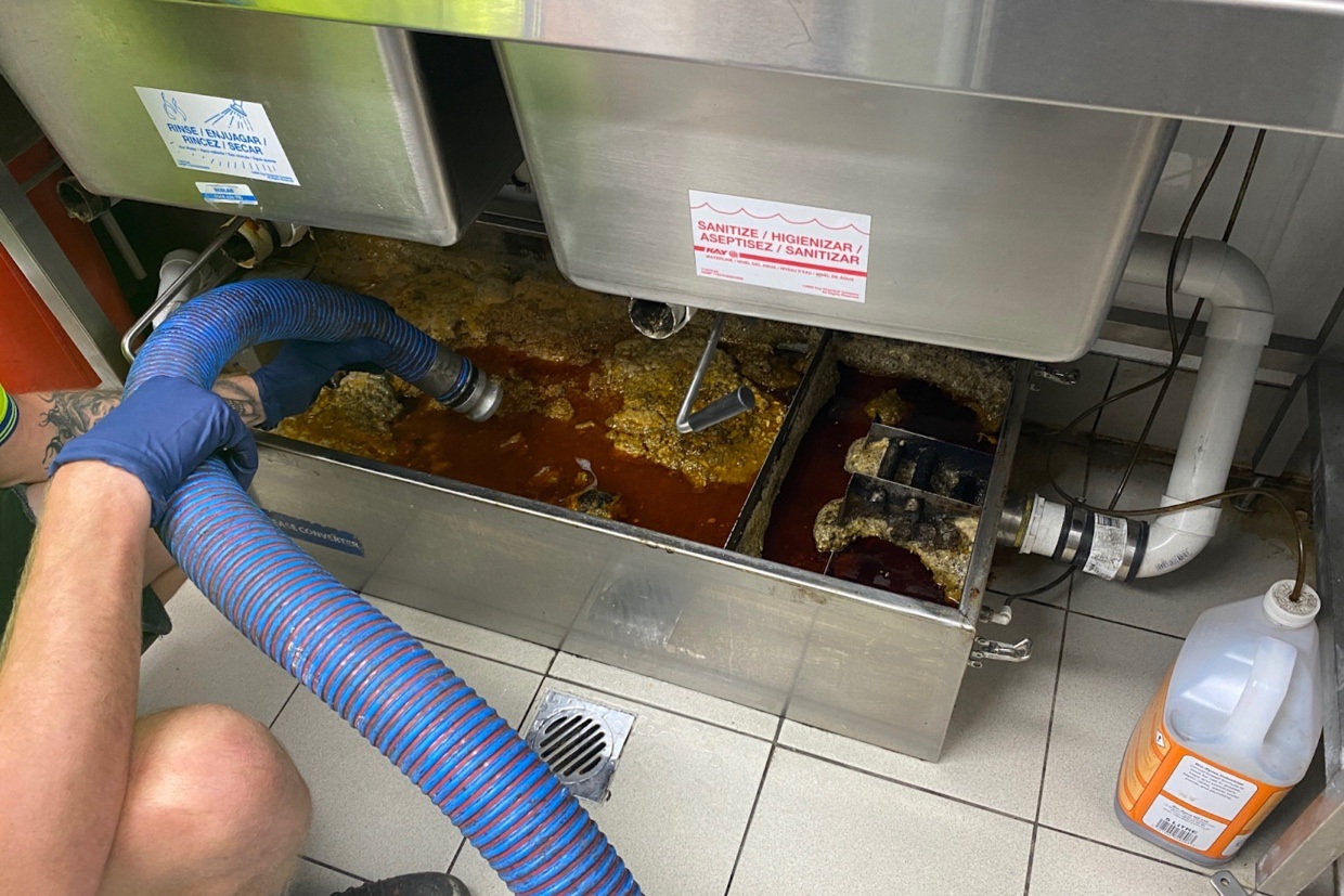 get your grease trap clean in oakland